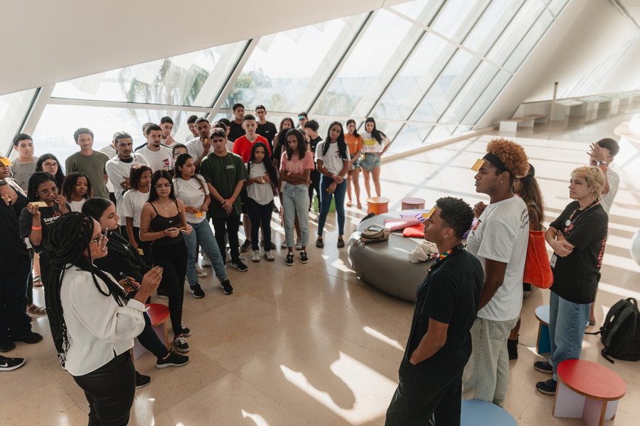 Event: Chatting with the Maris